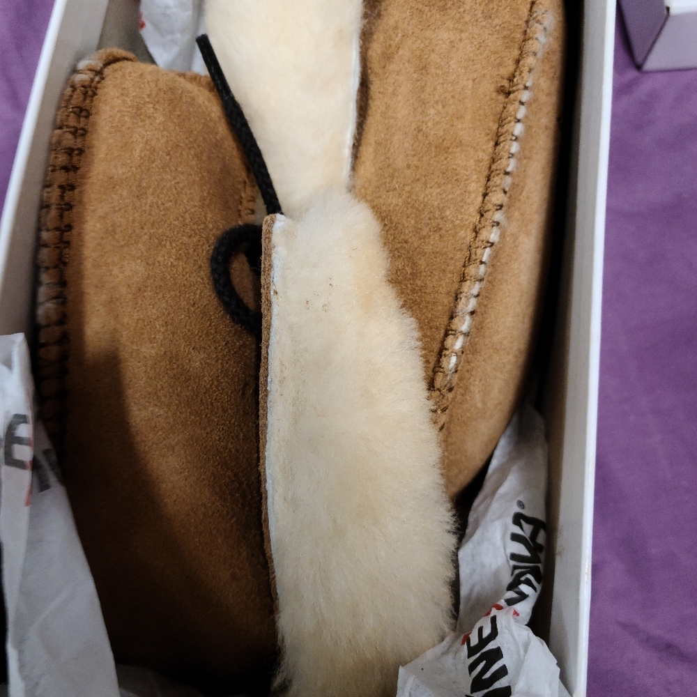 Infant Minnetonka Sheepskin Booties